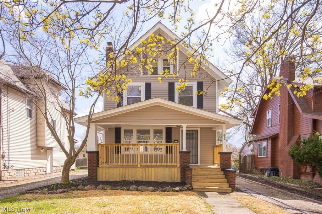 92 Ido Avenue, Akron, OH