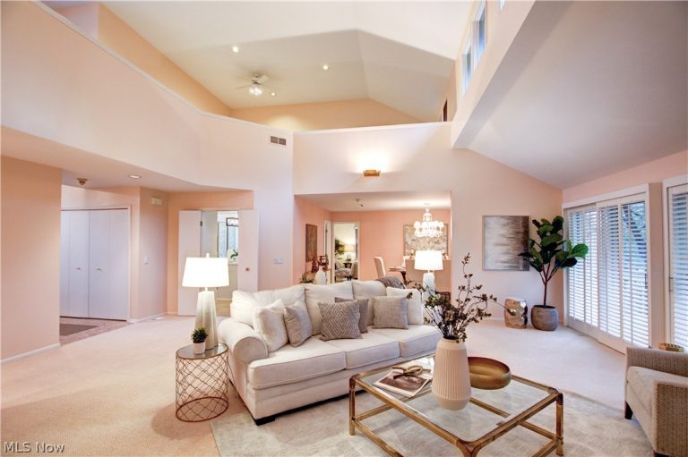 2 Haverhill Court, Beachwood, OH - Photo 4