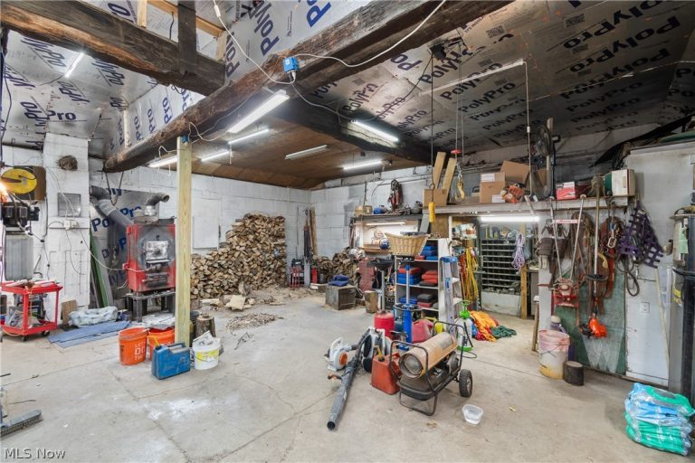 2377 Greensburg Road, North Canton, OH - Photo 8