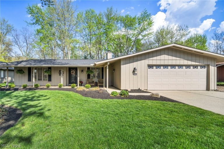10815 Gate Post, Strongsville, OH, 44149