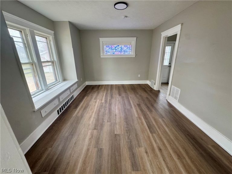 1046 21st Street, Lorain, OH - Photo 6