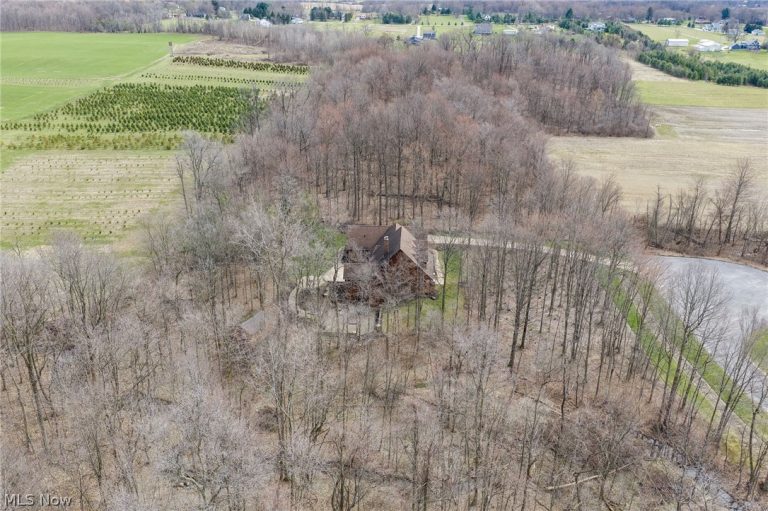 7500 Deerpath Trail, Seville, OH - Photo 4