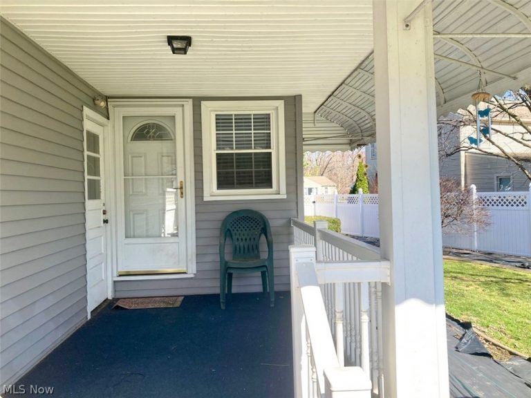 2305 Schenley Avenue, Youngstown, OH - Photo 5