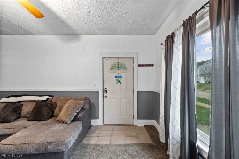 3633 State Street, Weirton, WV - Photo 5