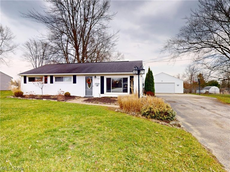 9380 Briar Drive, Streetsboro, OH - Photo 2