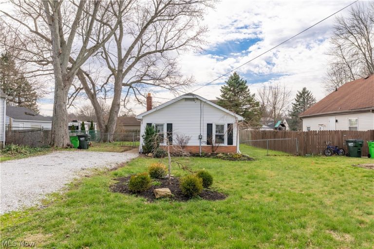 3736 Louise Street, Mogadore, OH, 44260