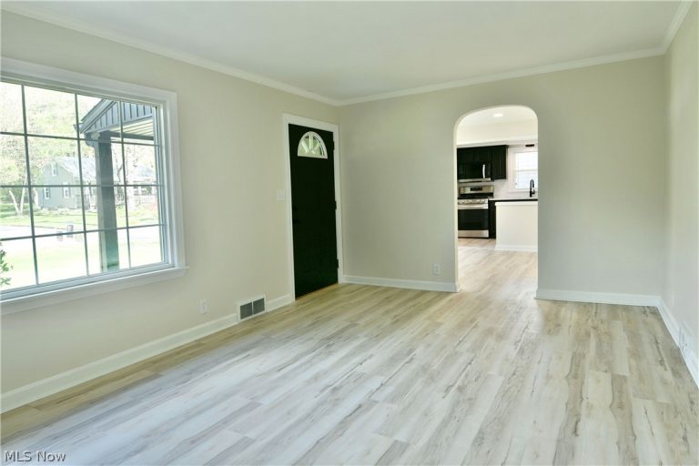 3384 Lakeside Drive, Mineral Ridge, OH - Photo 5