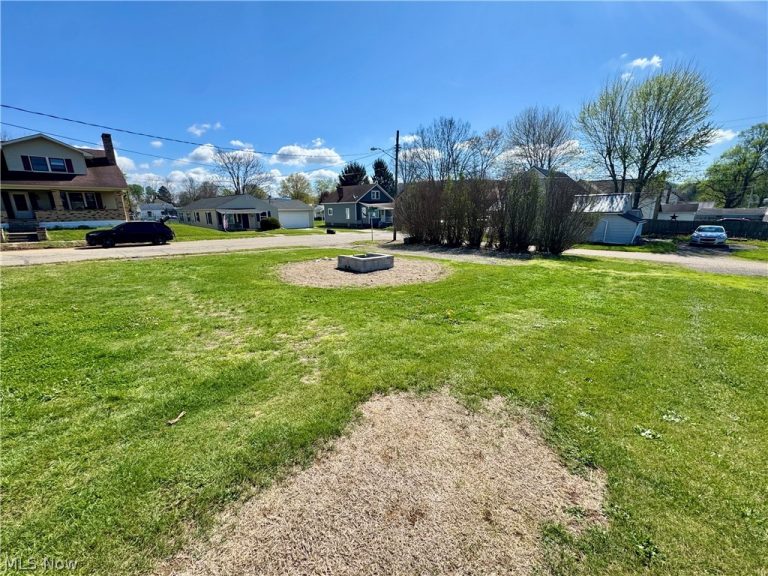 Chestnut Street, Gnadenhutten, OH - Photo 2