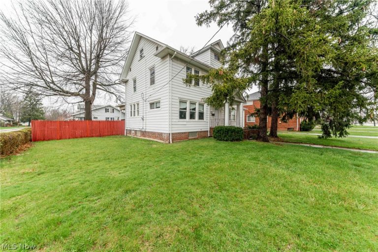 20303 Lake Shore Boulevard, Euclid, OH - Photo 4