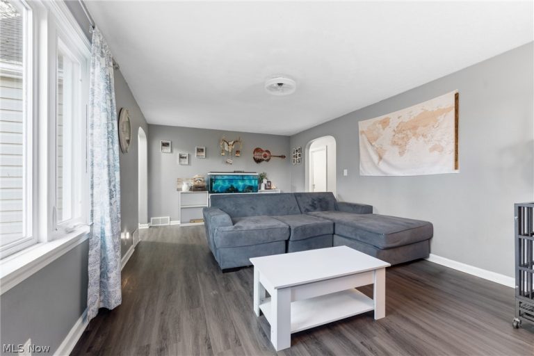 3363 Shepler Church Avenue, Canton, OH - Photo 4