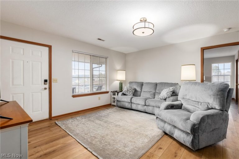 2660 Orchard Park, Zanesville, OH - Photo 3