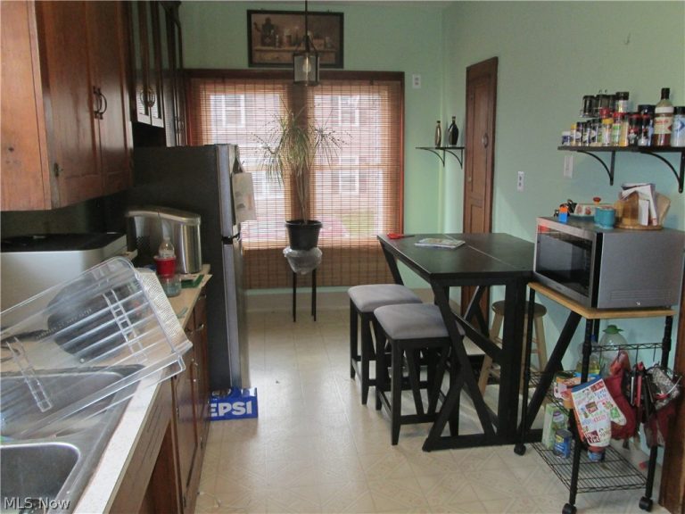 1504 Sharon Avenue, Zanesville, OH - Photo 6