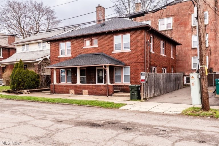 2241 Tuscarawas Street, Canton, OH - Photo 5