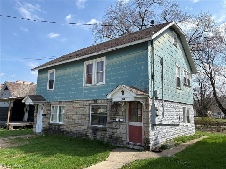 606 Bird Street, Parkersburg, WV - Photo 2