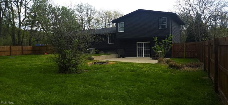 3525 Balsamwood Boulevard, Uniontown, OH - Photo 6