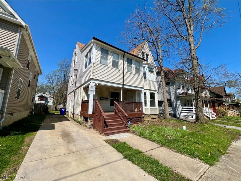 1334 89th Street, Cleveland, OH - Photo 2