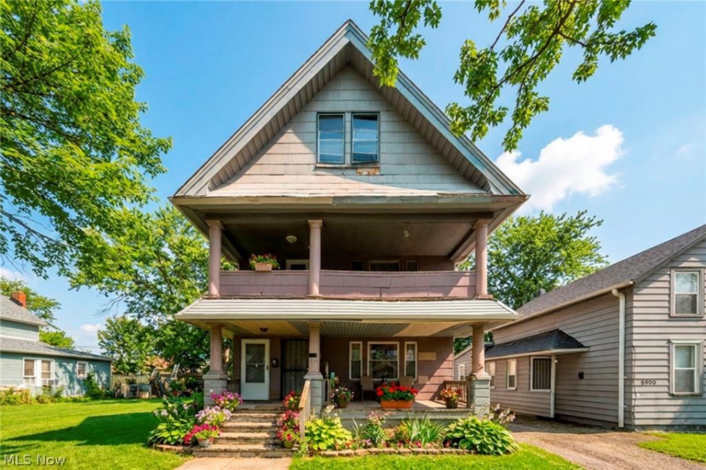 6904 Lawn Avenue, Cleveland, OH