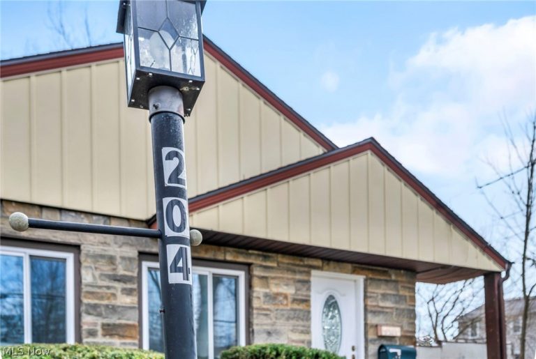 204 Grove Avenue, Cuyahoga Falls, OH - Photo 6