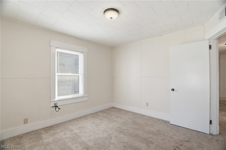 638 6th Street, Marietta, OH - Photo 6