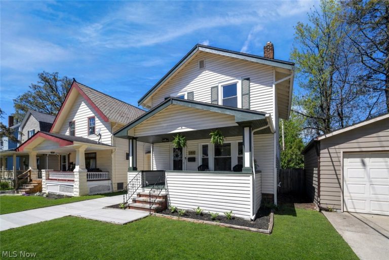 17414 Cannon Avenue, Lakewood, OH - Photo 3