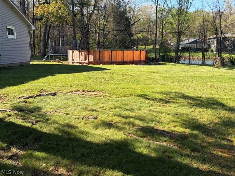 4005 Valley View Road, Zanesville, OH - Photo 6