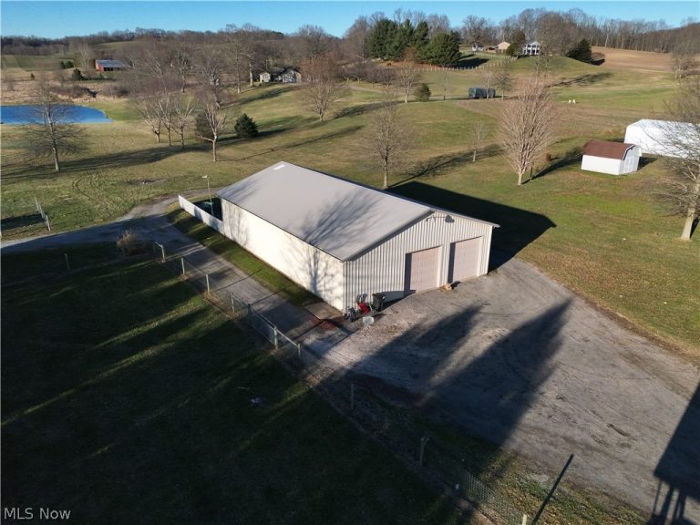 9280 Rochester Road, Minerva, OH - Photo 6