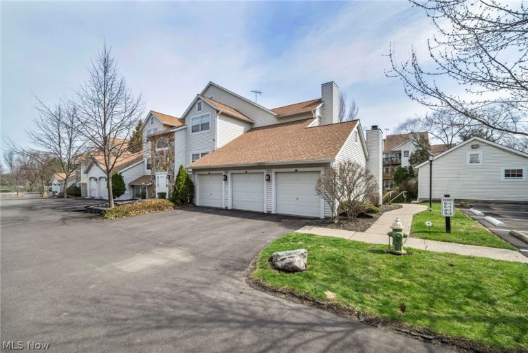 28300 Detroit Road #D1, Westlake, OH - Photo 4