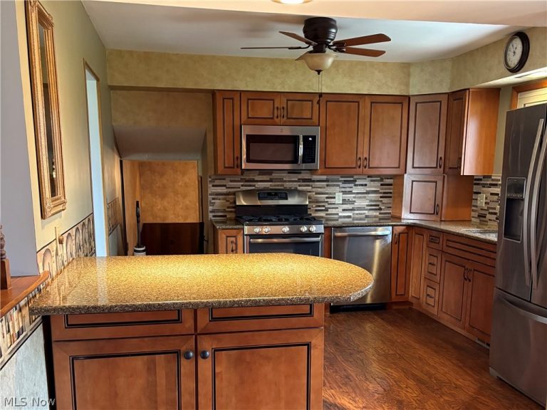 1515 Kingsley Ct S, Sandusky, OH - Photo 6