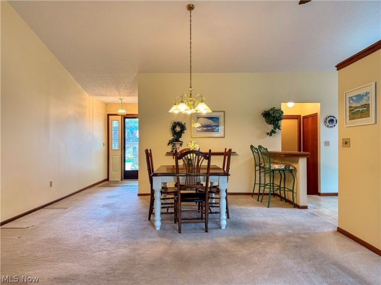 122 Sturbridge Drive, Medina, OH - Photo 3