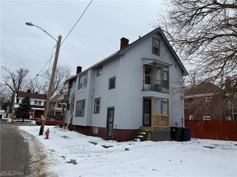 14205 Idarose Avenue, Cleveland, OH - Photo 3