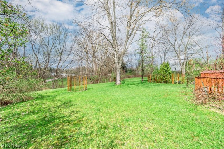 6194 Eldridge Boulevard, Bedford Heights, OH - Photo 6