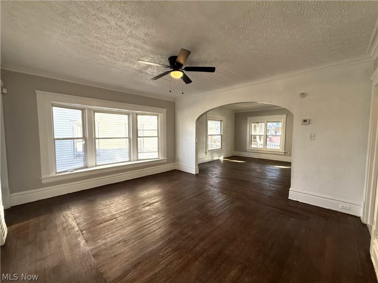 295 Grove Street, Akron, OH - Photo 6