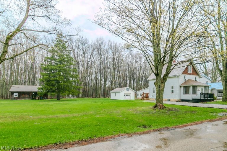 107 North Avenue, Geneva, OH - Photo 2