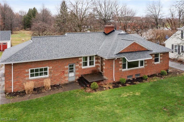 289 Richmond Rd., Richmond Heights, OH, 44143