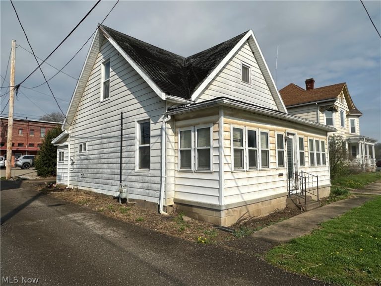 409 East Street, Caldwell, OH - Photo 2