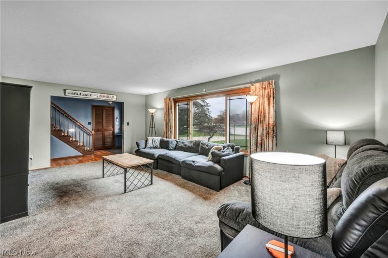 26475 Sudbury Drive, North Olmsted, OH - Photo 6