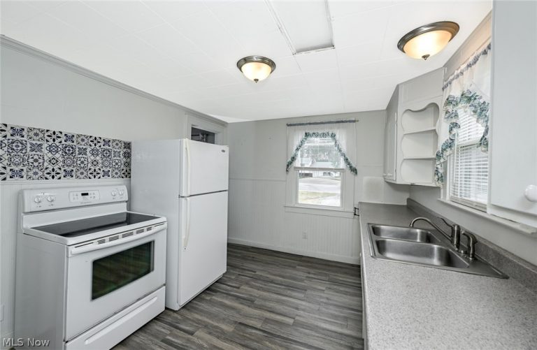 575 Park Road, Painesville, OH - Photo 6