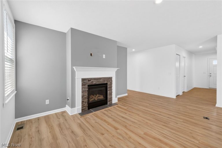 5677 Burlington Drive, Chippewa Lake, OH - Photo 5