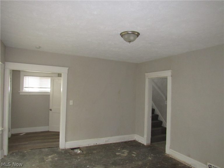 14705 Alder Avenue, East Cleveland, OH - Photo 6
