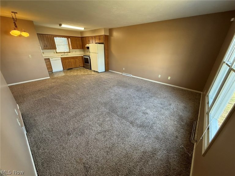 604 Harger Street, Dover, OH - Photo 3