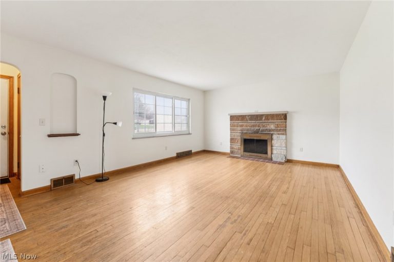 9340 Avery Road, Broadview Heights, OH - Photo 3