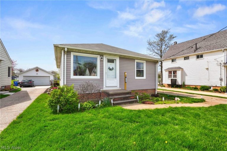 3124 142nd Street, Cleveland, OH - Photo 2