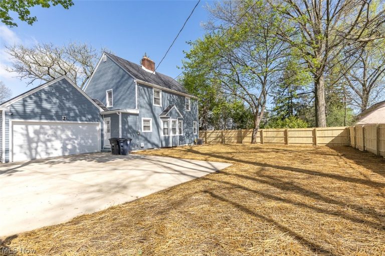 593 Mineola Avenue, Akron, OH - Photo 2