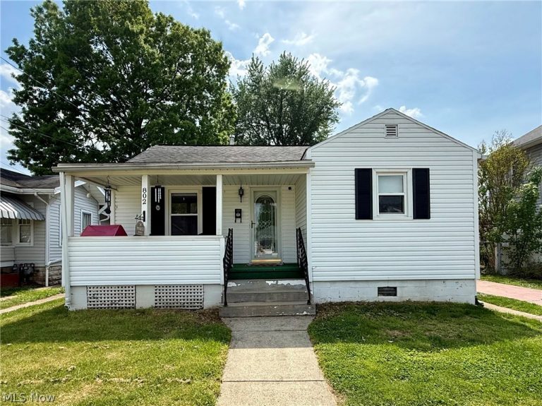 802 28th Street, Vienna, WV, 26105