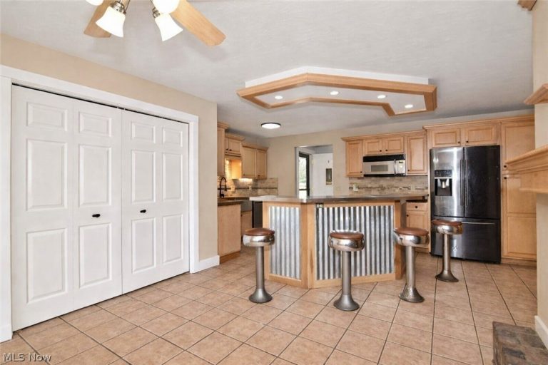 8803 Evergreen Drive, Mentor, OH - Photo 8