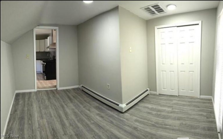 3010 Daisy Avenue #Up, Cleveland, OH - Photo 4