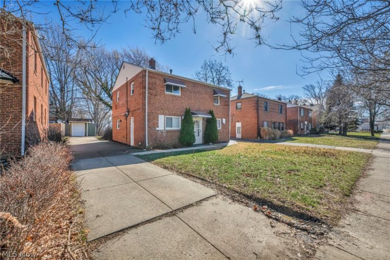 275 200th Street, Euclid, OH - Photo 3