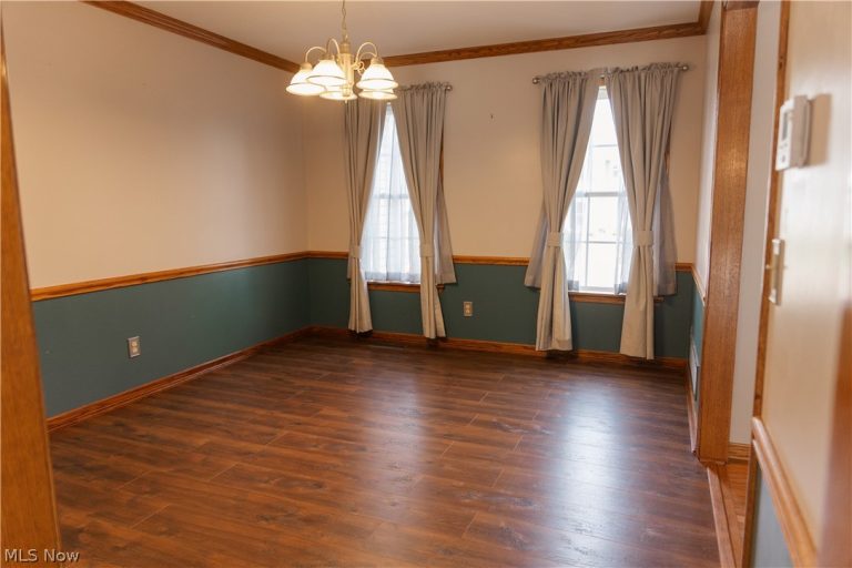 3069 Castle Circle, Massillon, OH - Photo 6