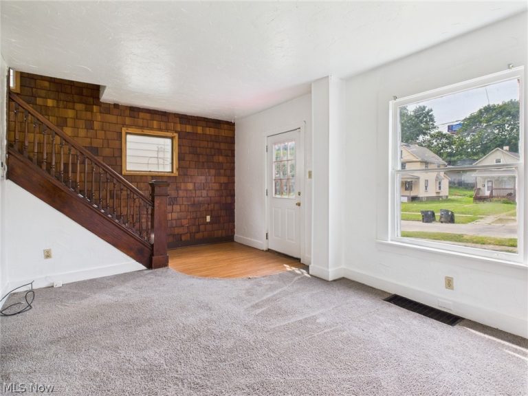 529 Gage Street, Akron, OH - Photo 6