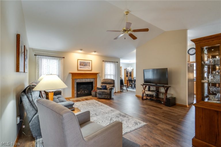 1481 Brookridge Avenue, Louisville, OH - Photo 4